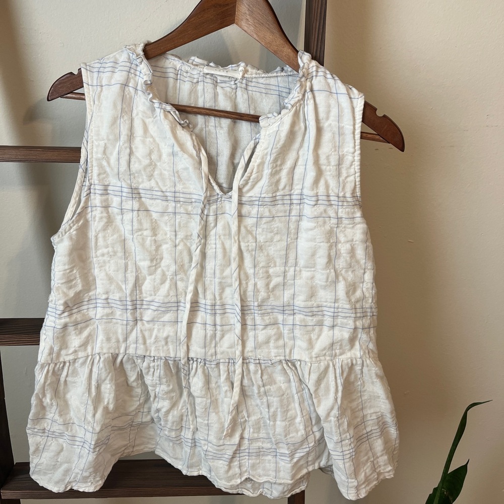 Lush White Sleeveless Ruffled Blouse